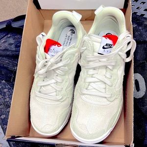 Nike Jordan MA2 (6.5Y)